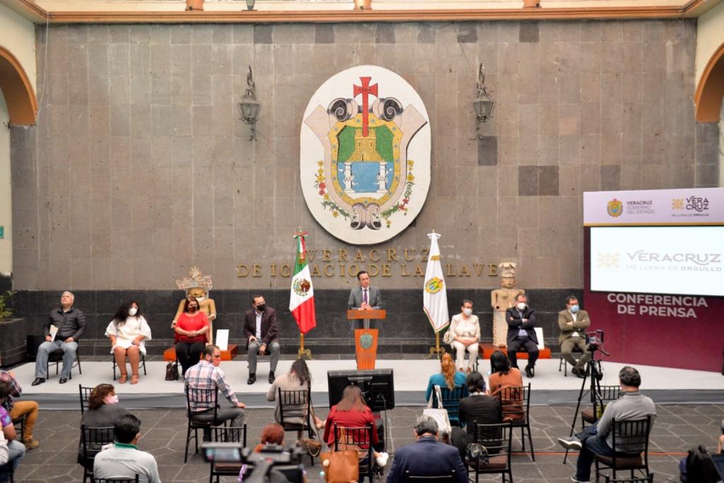 Senadores acompañan a Cuitláhuac García Jiménez